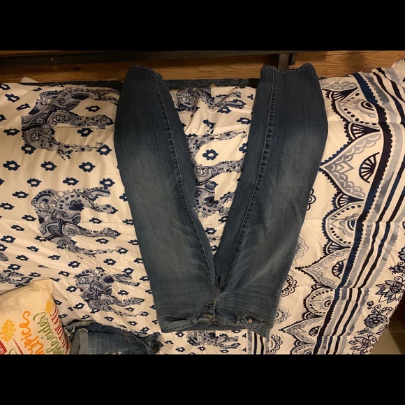 Bootcut jeans! - Picture 2 of 4